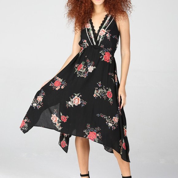 NWT Angie Black Floral Boho Festival Dress Large - Picture 2 of 8